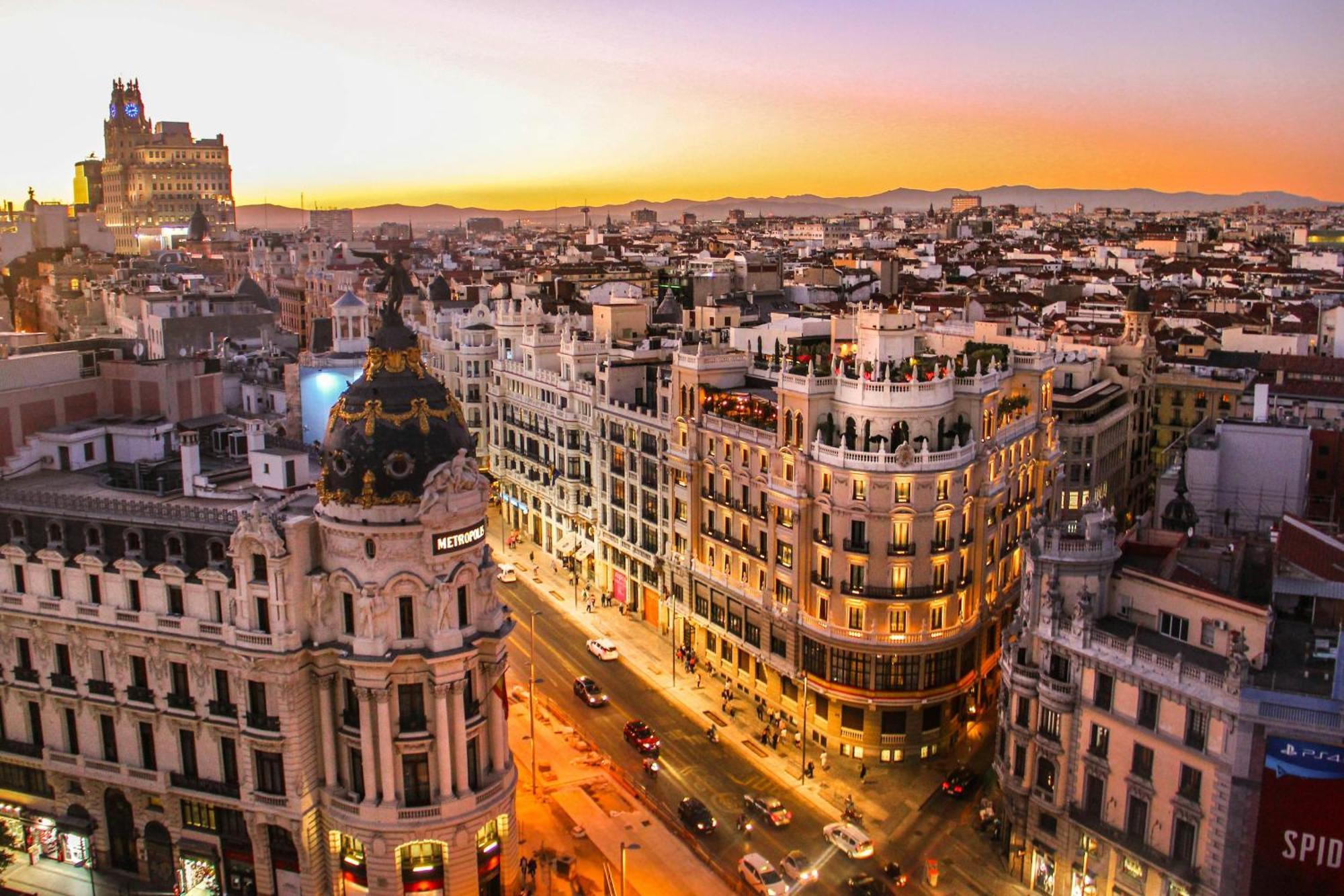 Adosado Cerca Plaza Castilla - Apartamento Cuzco マドリード エクステリア 写真